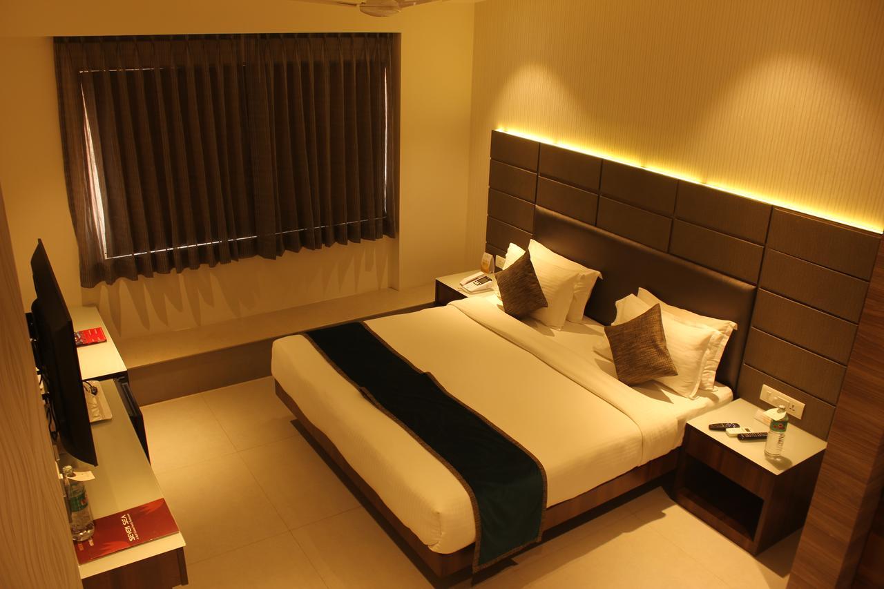 Hotel The Flora Residency Calangute